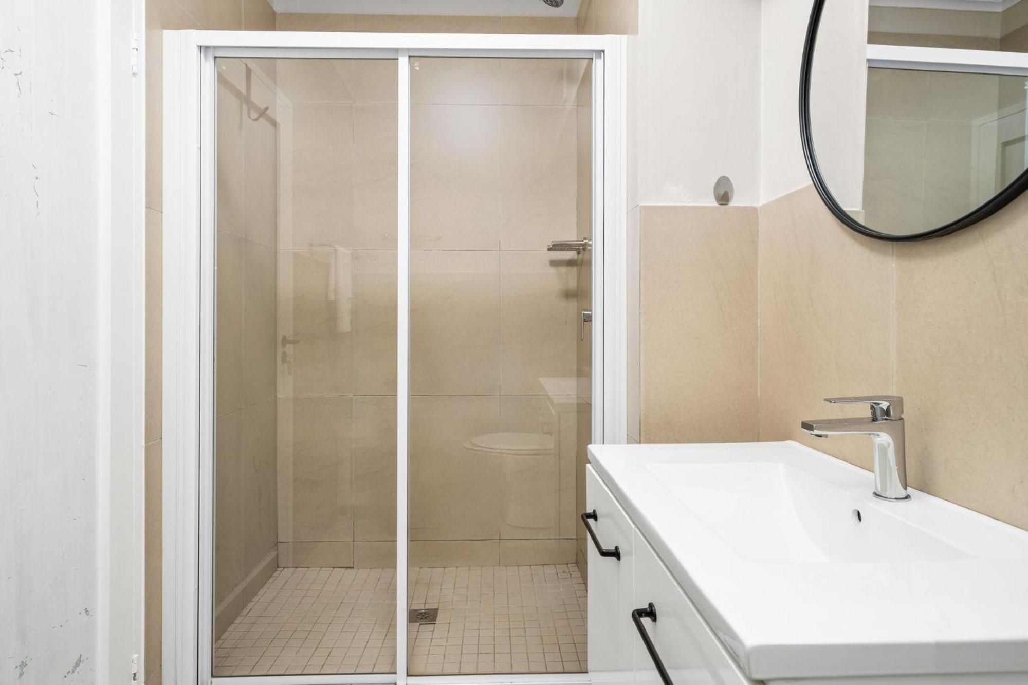 Mayfair Luxury 212 Apartment *