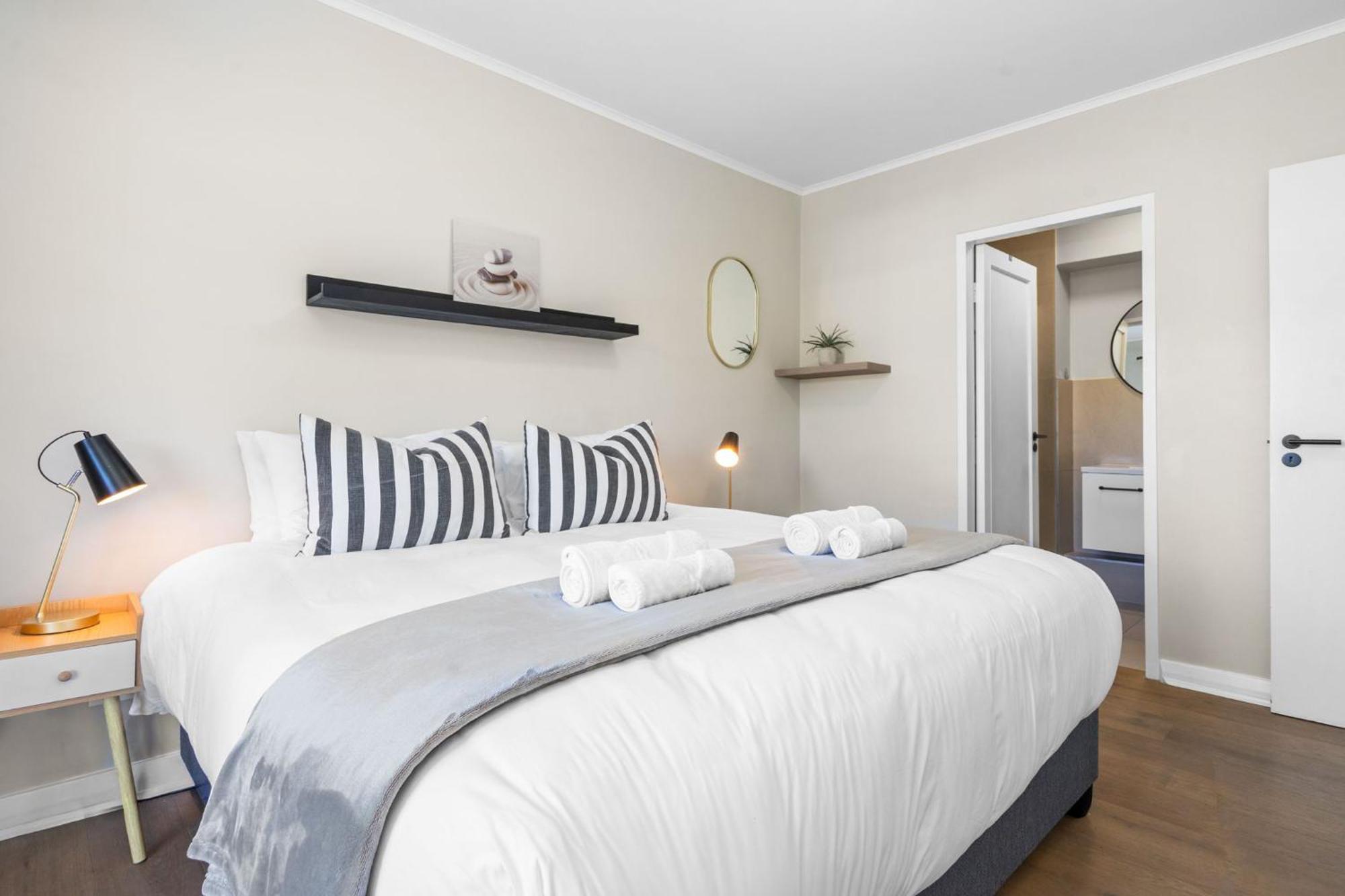 Mayfair Luxury 212 Apartment Cape Town