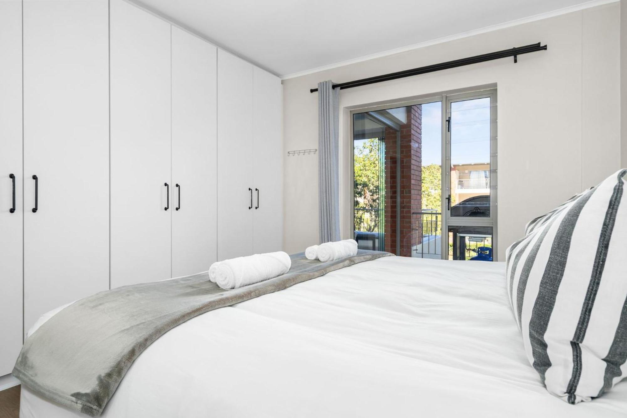 Mayfair Luxury 212 Apartment